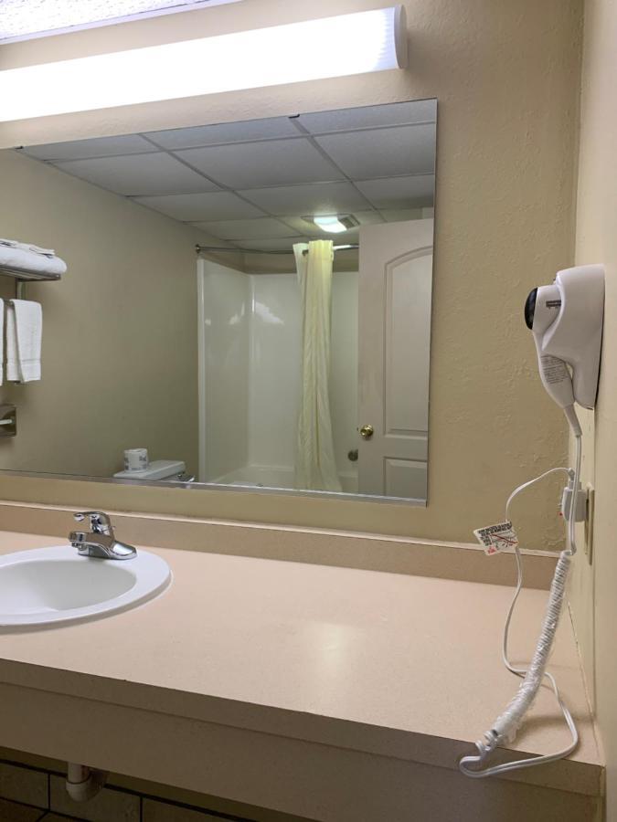 Economy Inn & Suites ハンニバル エクステリア 写真