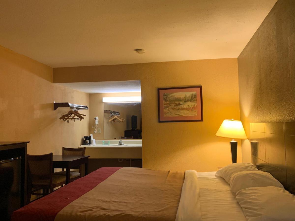 Economy Inn & Suites ハンニバル エクステリア 写真