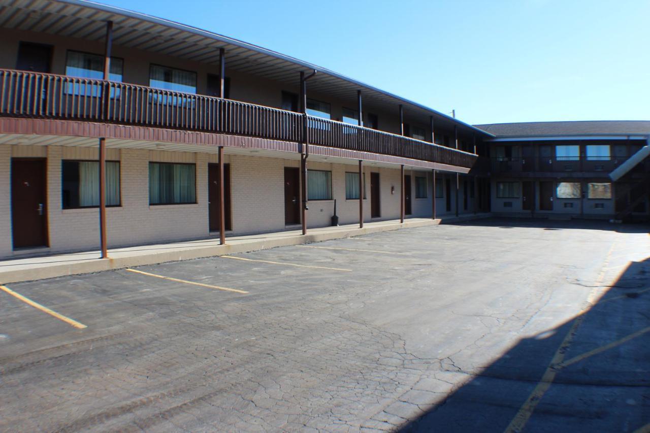 Economy Inn & Suites ハンニバル エクステリア 写真